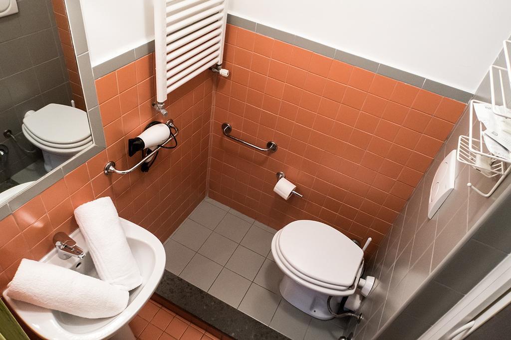 Bb Trastevere Station - Room3 โรม ภายนอก รูปภาพ