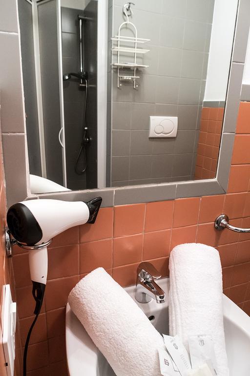Bb Trastevere Station - Room3 โรม ภายนอก รูปภาพ